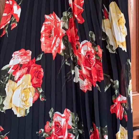 Long dress - Picture 3 of 4